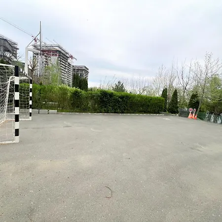 Golden Escape Apartment *