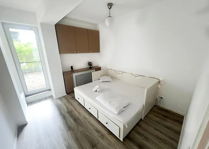 Apartment Golden Escape *