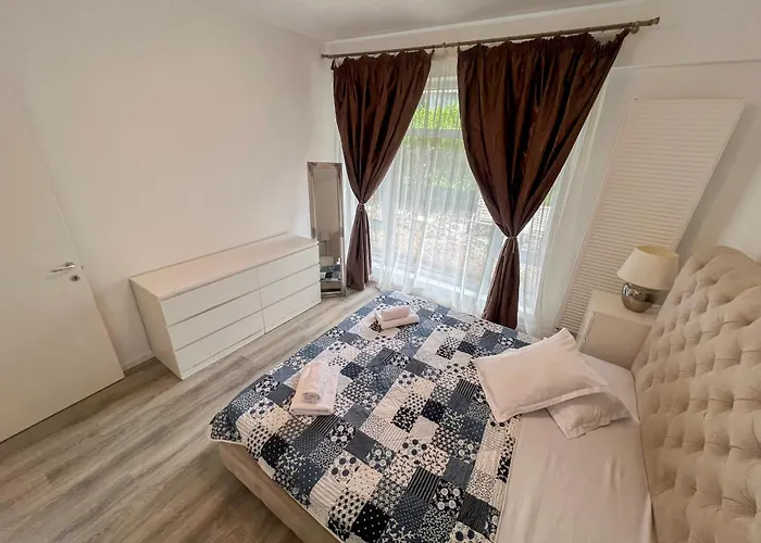 Golden Escape * Bükreş