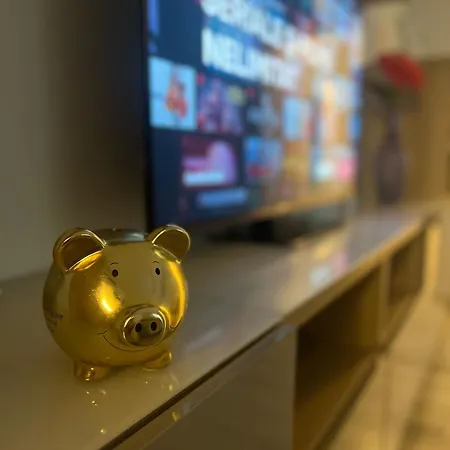 Golden Escape Apartment